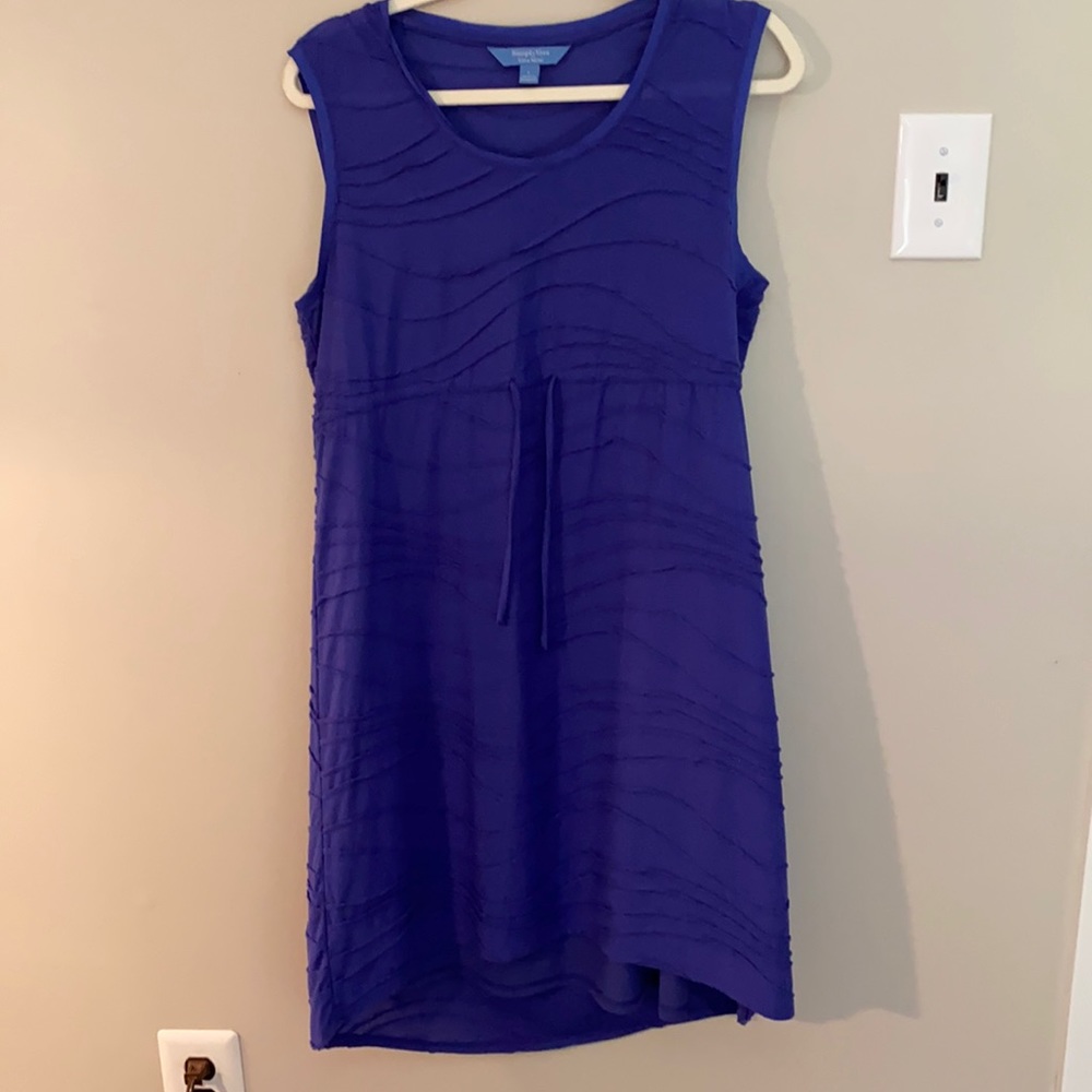Vera Wang purple sleeveless dress